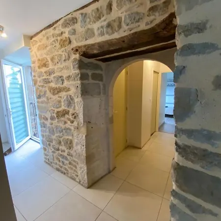 Maison De Village Proche Villefranche De Rouergue * Savignac (Aveyron)
